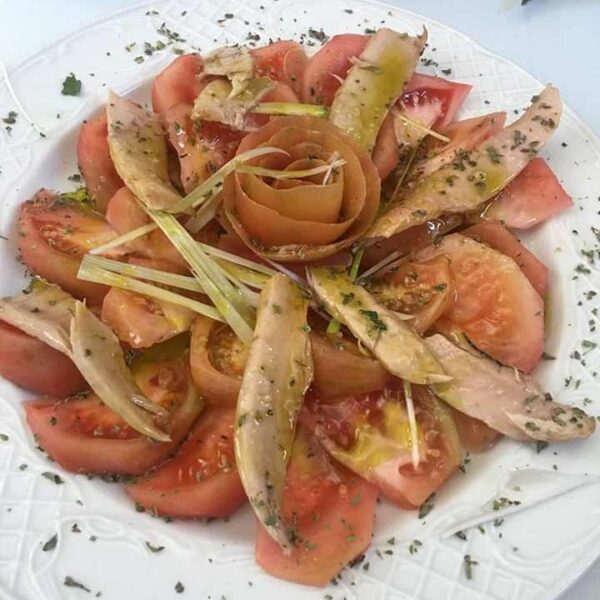 Tomate con ventresca